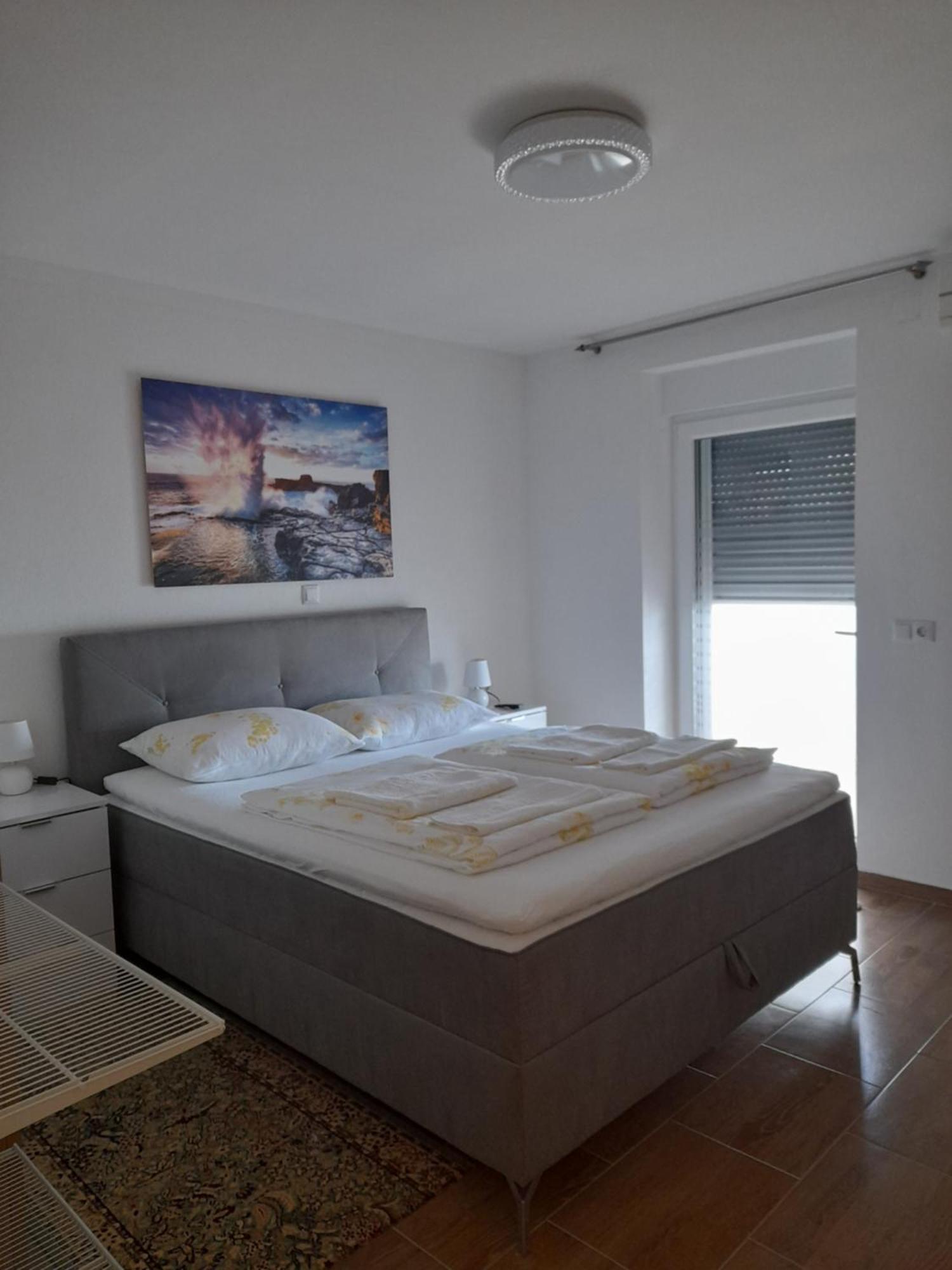 Apartments Donella Умаг Экстерьер фото