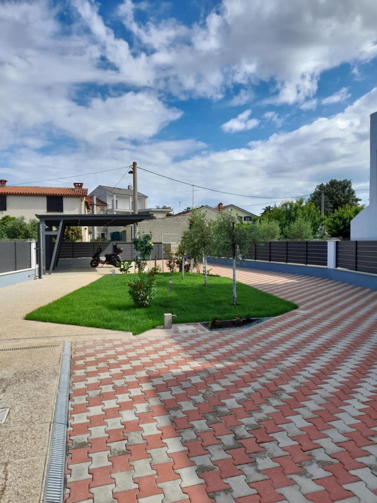 Apartments Donella Умаг Экстерьер фото